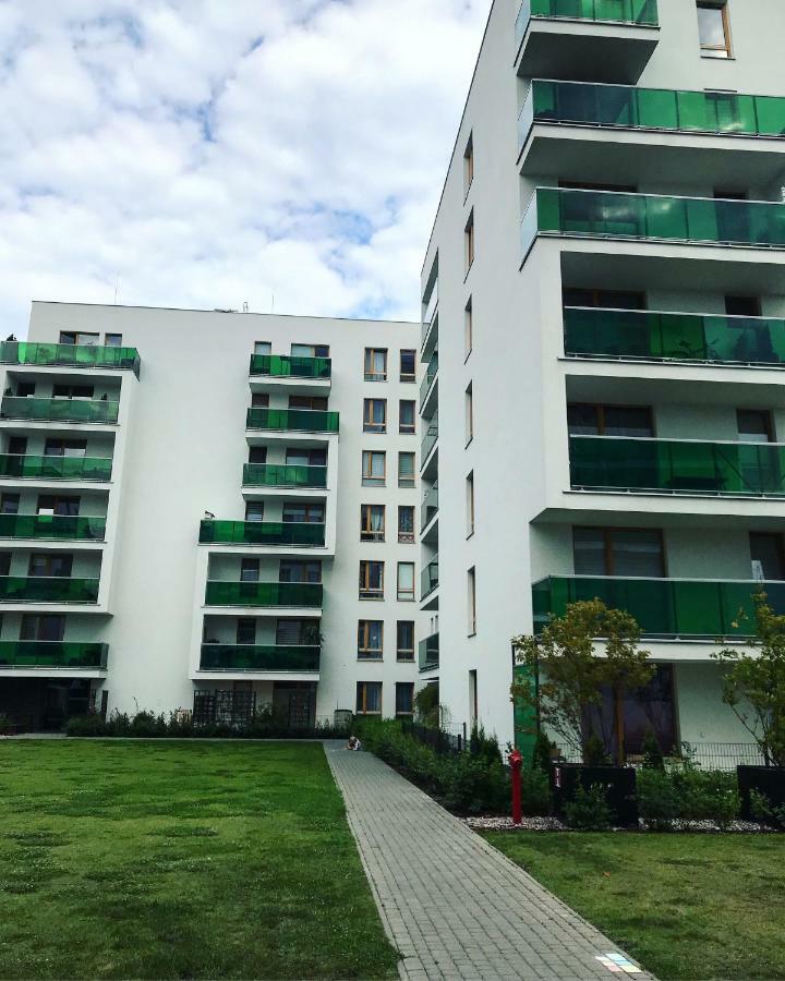Shiraz Trio Apartament Warszawa Exteriör bild